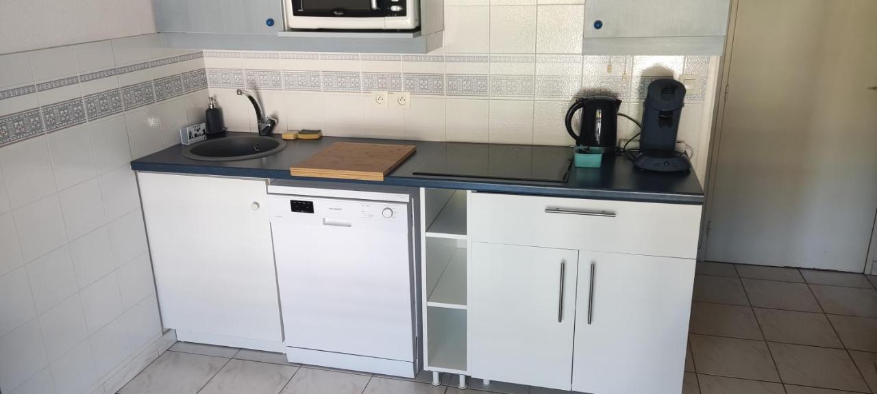 Appartement T2 Climatise Dans Residence Calme Cavalaire-sur-Mer Kültér fotó