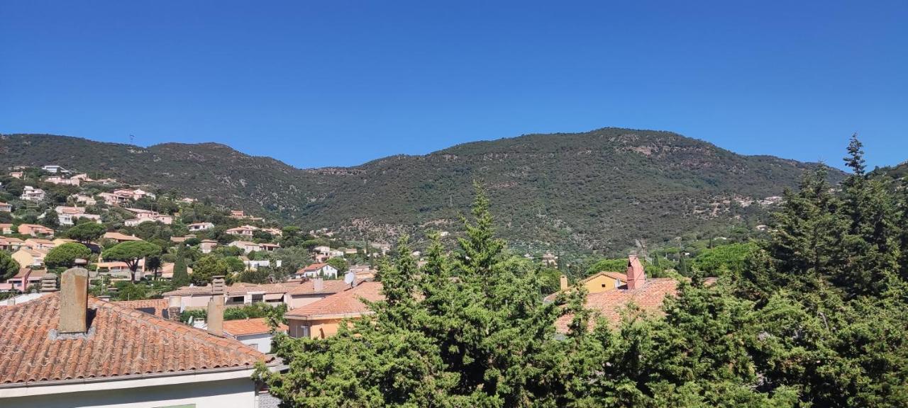Appartement T2 Climatise Dans Residence Calme Cavalaire-sur-Mer Kültér fotó